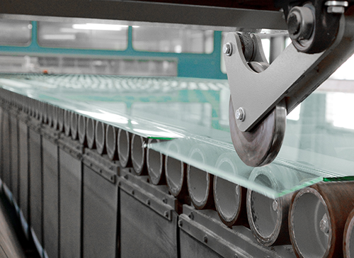 Float glass snapping