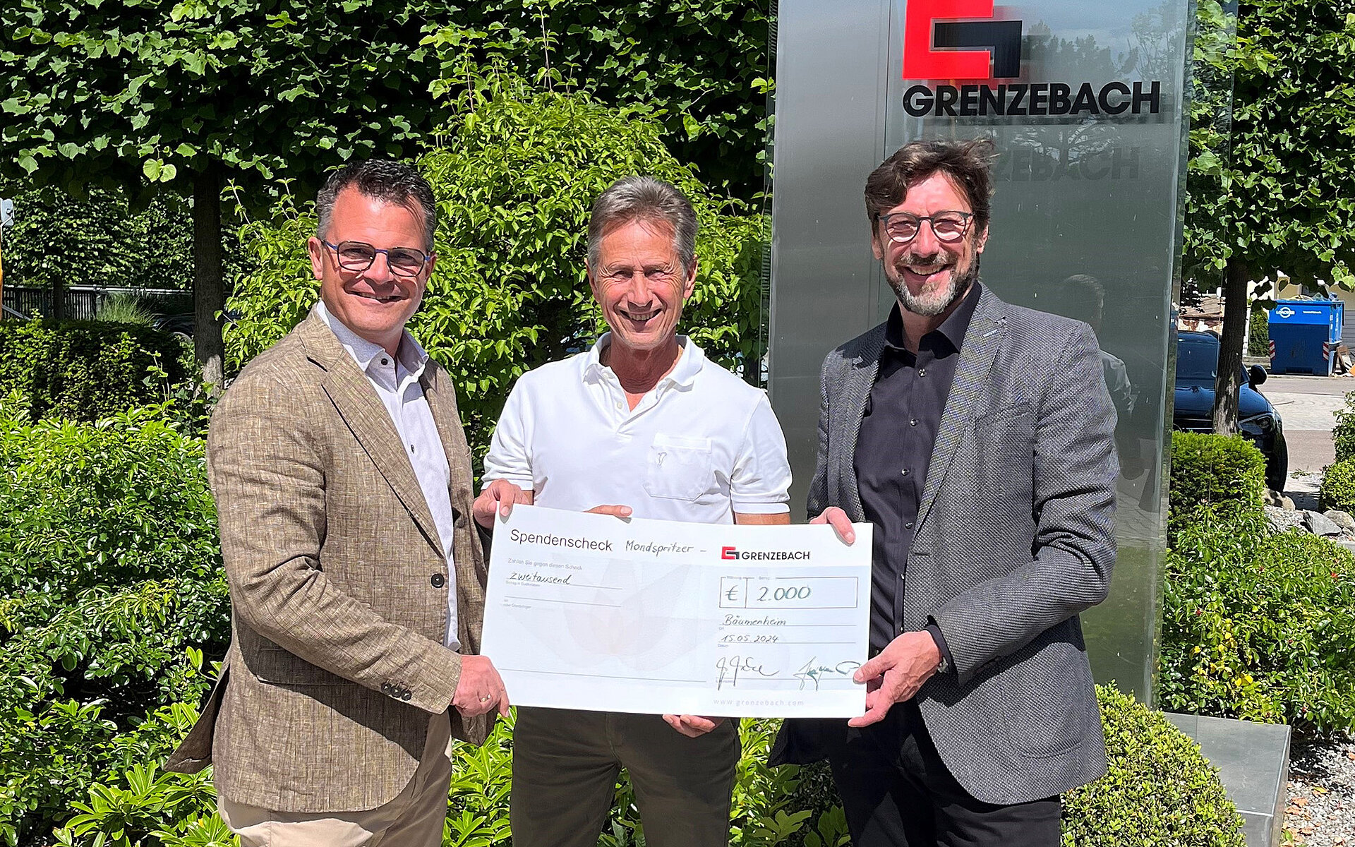 Grenzebach spendet an den Verein Kinder wollen leben, spielen, lachen!