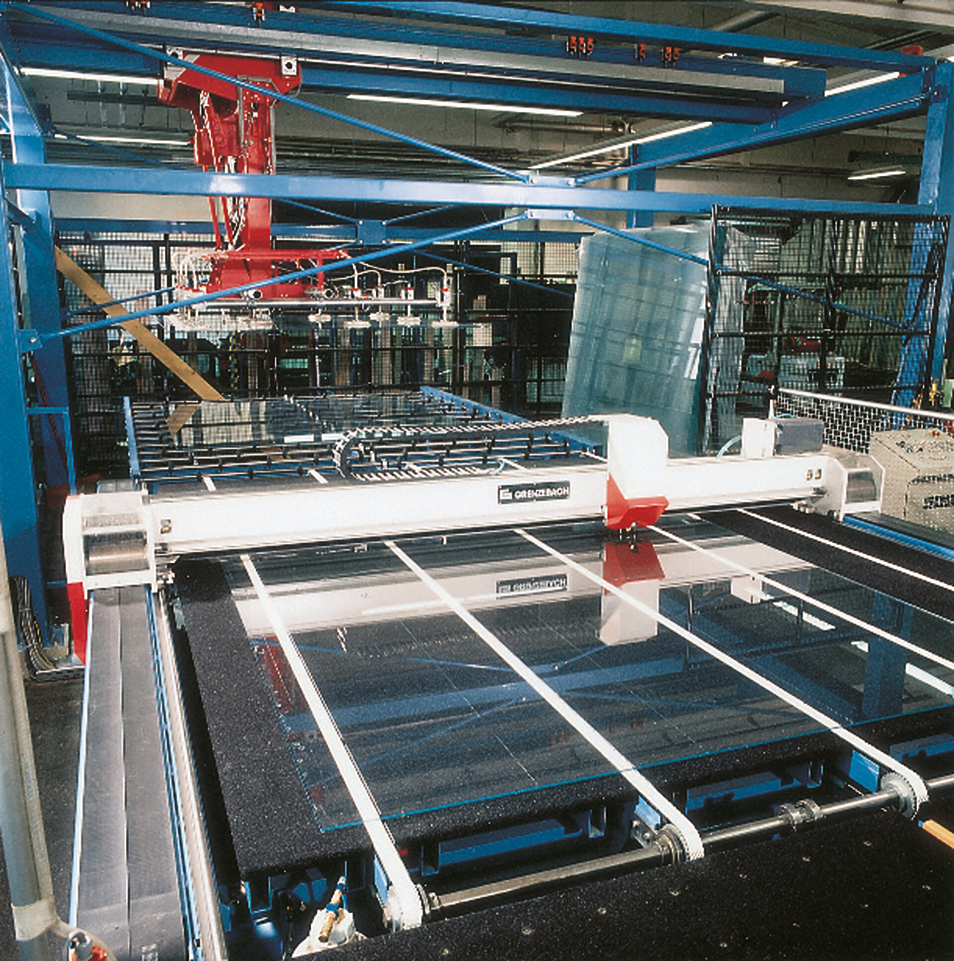 1974 Development of the world's first processing system for the glass industry